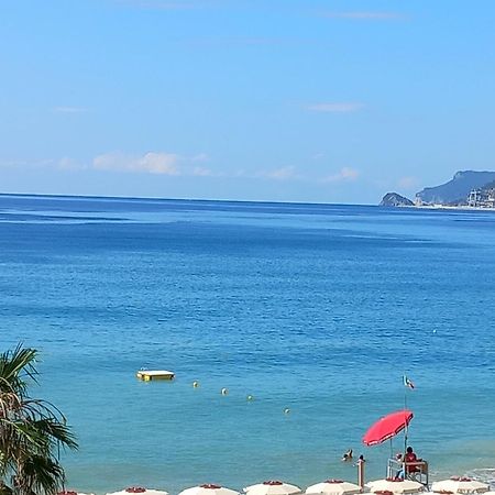 Tramonto Sul Mare - Sea Suite Savona Eksteriør billede
