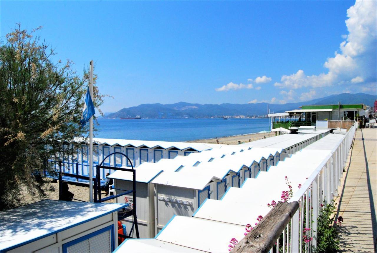 Tramonto Sul Mare - Sea Suite Savona Eksteriør billede