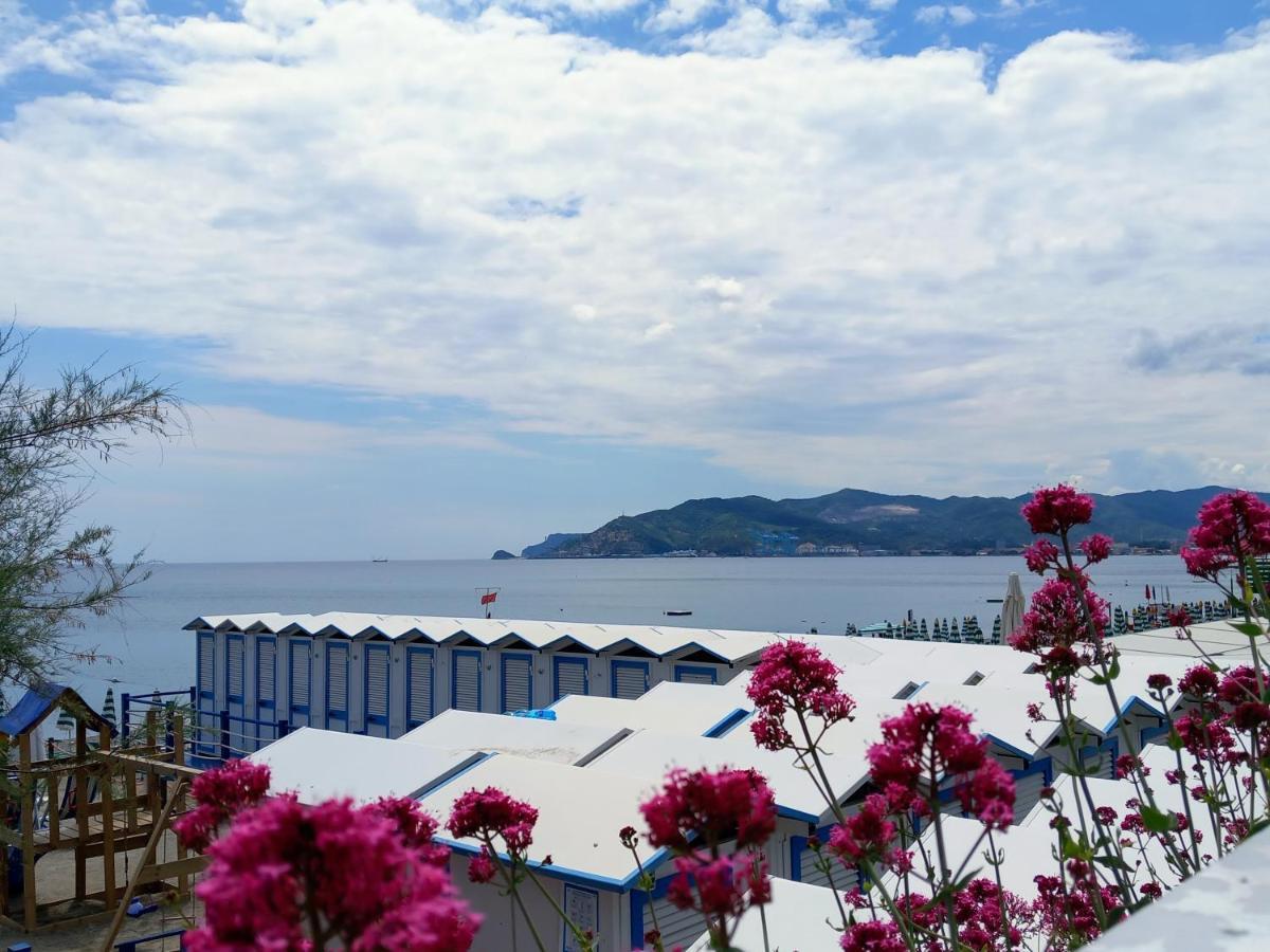 Tramonto Sul Mare - Sea Suite Savona Eksteriør billede