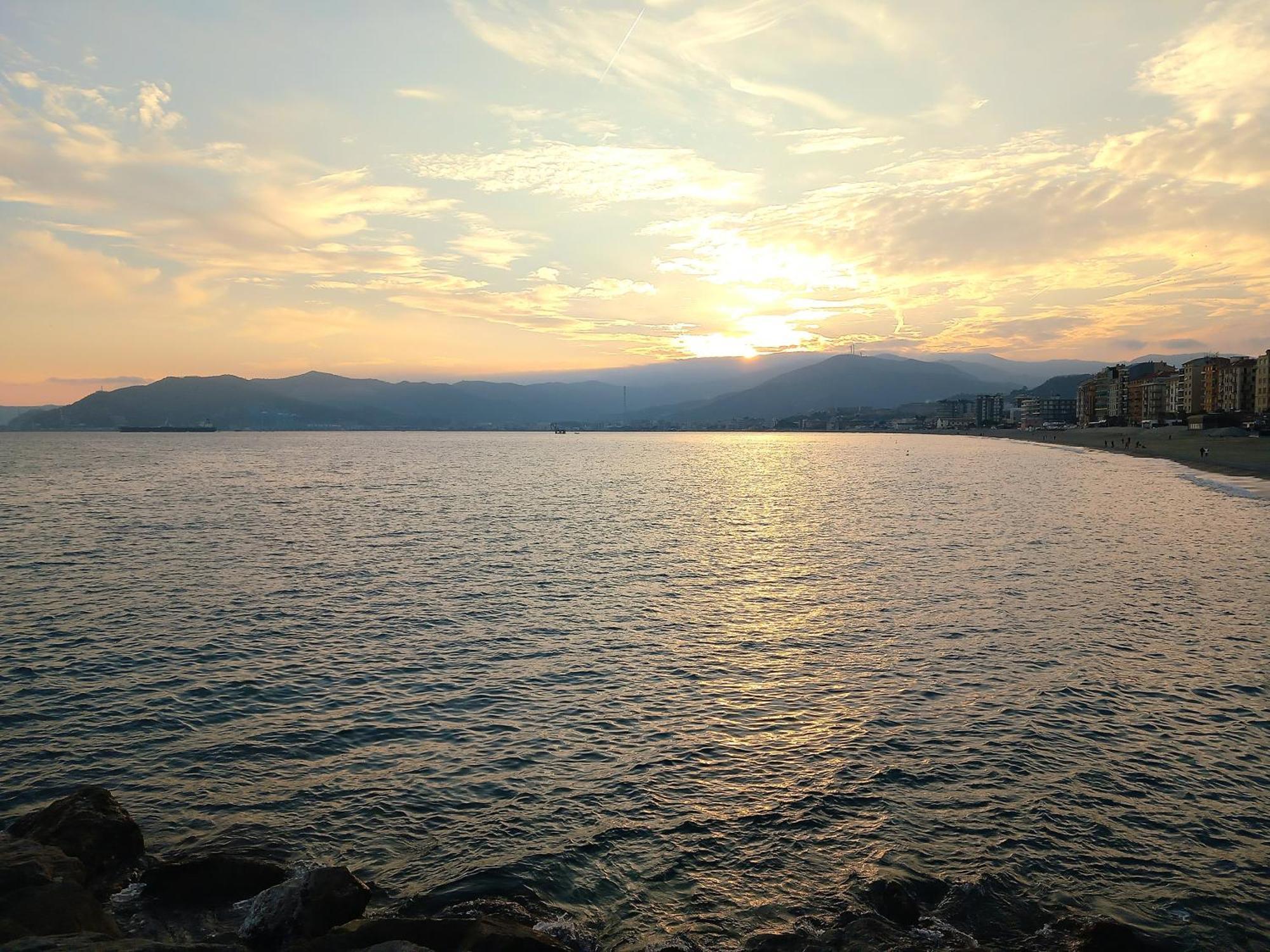 Tramonto Sul Mare - Sea Suite Savona Eksteriør billede